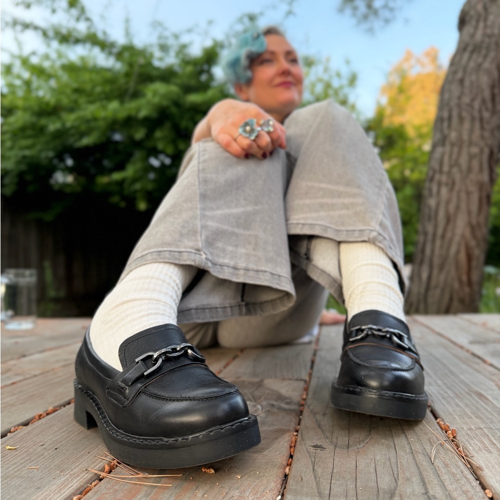 Gentle Souls by Kenneth Cole Black Leather Chunky Loafers Size 7.5